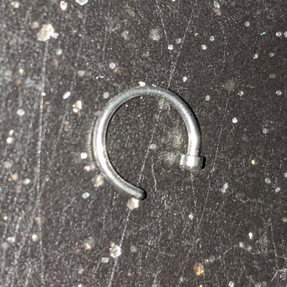 Fake nose/lip pericing jewelry